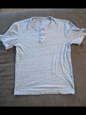 Simons Light Heather Blue Short-Sleeve Henley Tee